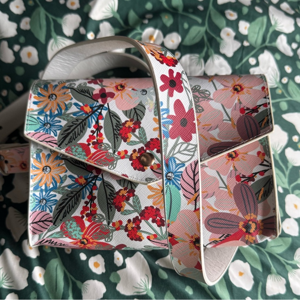 Never Worn Torrid Floral Belt Bag